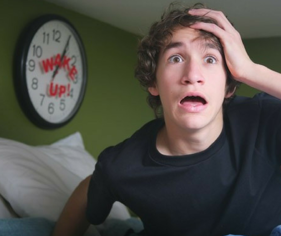 Человеко часы. Show up late. Llegar. Человечек опаздывает. Show up late.