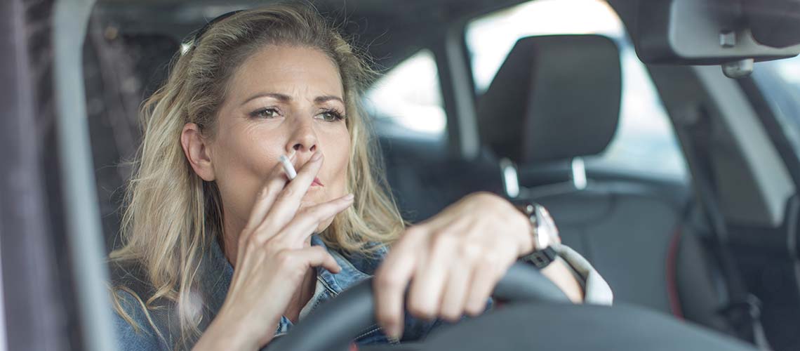 Smoking-while-driving