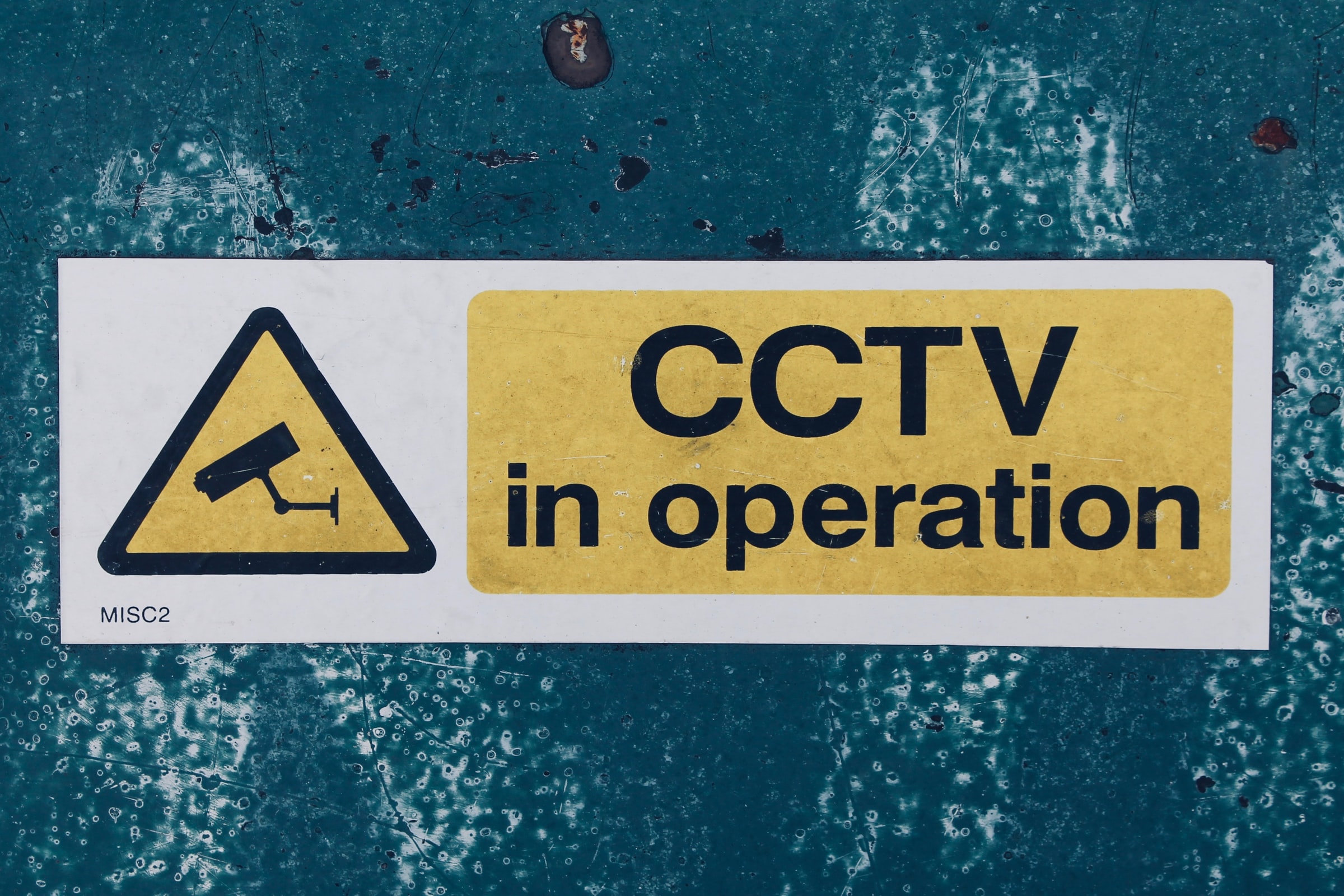 Jobs in Security — Door Supervisor vs CCTV Operator